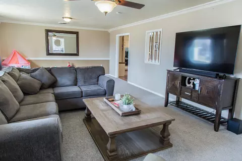 1106 Amarillo St, Plainview, TX 79072 photo 8