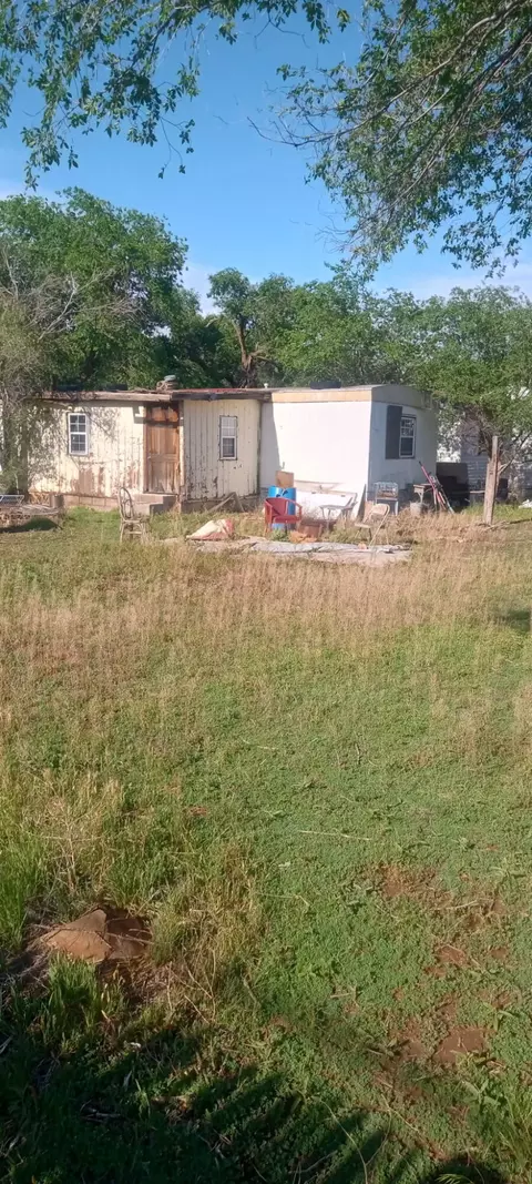 815 S 3rd St, Slaton, TX 79364