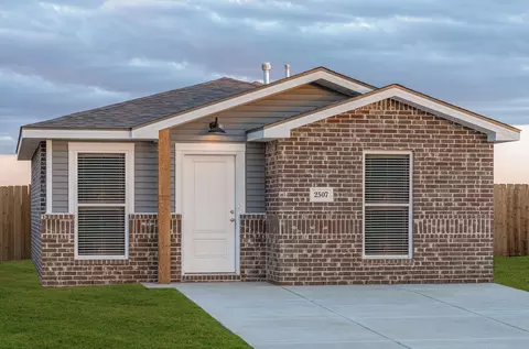 8319 25th St, Lubbock, TX 79407