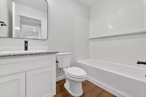 Bath - 5510 Smith St, Lubbock, TX 79416 photo 2 of 2
