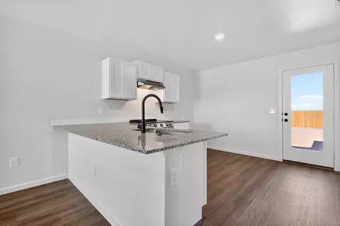 Kitchen - 5510 Smith St, Lubbock, TX 79416 photo 2 of 3