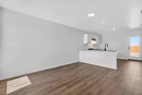 Living - 5510 Smith St, Lubbock, TX 79416 photo 1 of 4