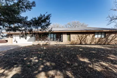 716 Bulldog Dr, Amherst, TX 79312