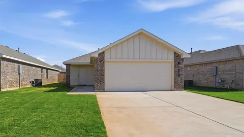 7454 10th St, Lubbock, TX 79416