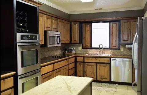 Kitchen - 5310 88th St, Lubbock, TX 79424 photo 1 of 3