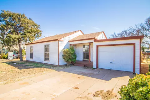 604 E Reppto St, Brownfield, TX 79316