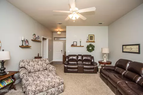 6942 37th St, Lubbock, TX 79407 photo 11