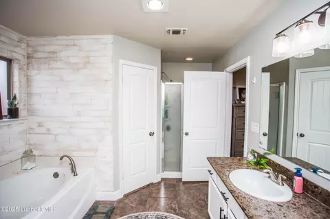 6942 37th St, Lubbock, TX 79407 photo 26