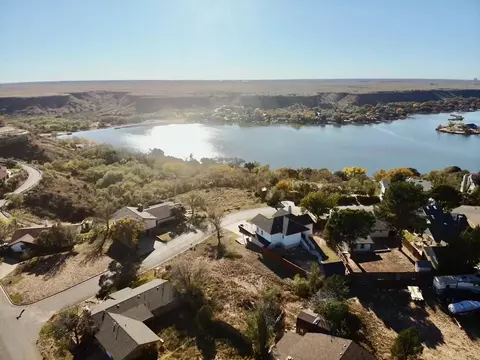 100 E Canyonview Dr, Ransom Canyon, TX 79366