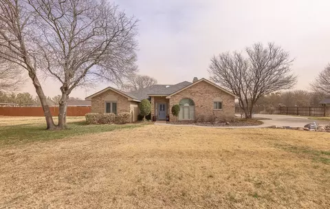 8303 Trenton Ave, Lubbock, TX 79424