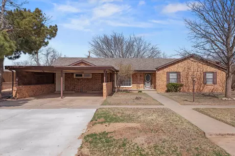 908 W Main St, Post, TX 79356