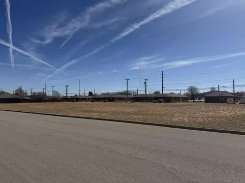 1517 81st St, Lubbock, TX 79423