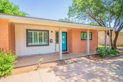 1603 E Reppto St, Brownfield, TX 79316