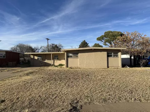 2416 47th St, Lubbock, TX 79412