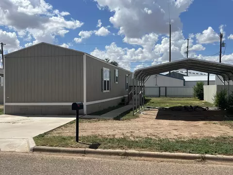 304 3rd St, Wolfforth, TX 79382