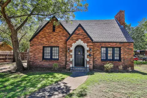 2309 17th St, Lubbock, TX 79401
