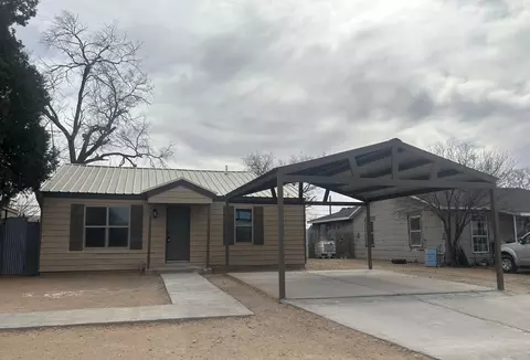 1206 12th St, Levelland, TX 79336