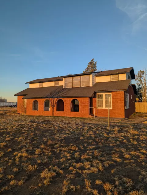 1899 N Us 385 Hwy, Levelland, TX 79336