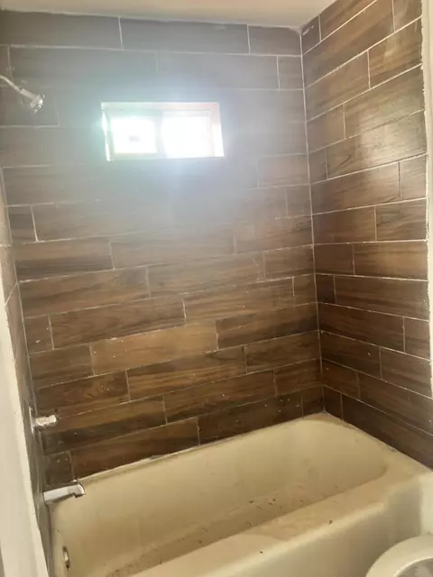 Bath - 312 E 34th St, Lubbock, TX 79404 photo 2 of 3