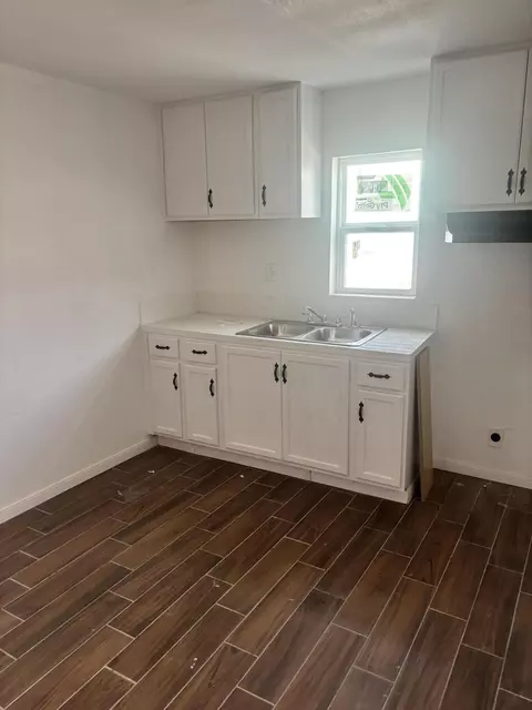 Kitchen - 312 E 34th St, Lubbock, TX 79404 photo 2 of 2