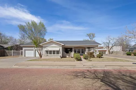 2202 16th St, Lubbock, TX 79401