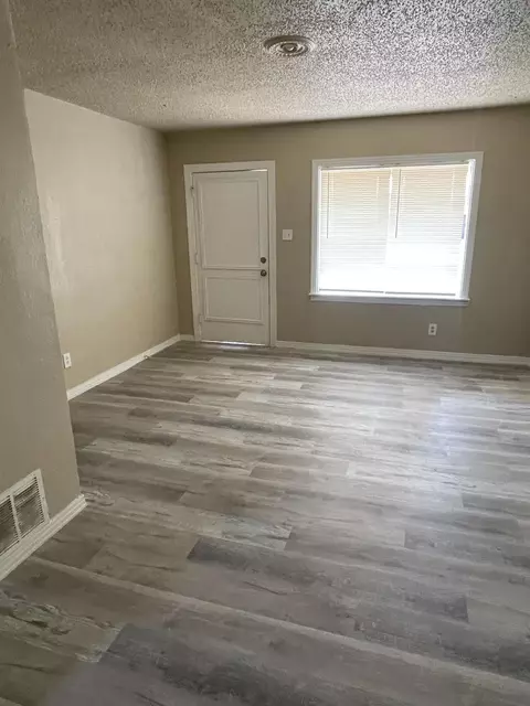 2310 38th St, Lubbock, TX 79412