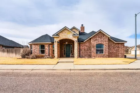 1406 N 14th St, Wolfforth, TX 79382