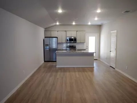 7205 24th St, Lubbock, TX 79407
