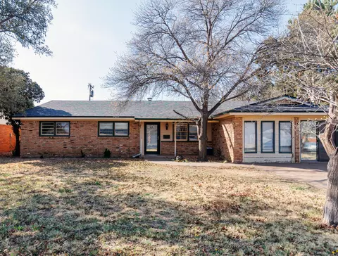 2107 52nd St, Lubbock, TX 79412