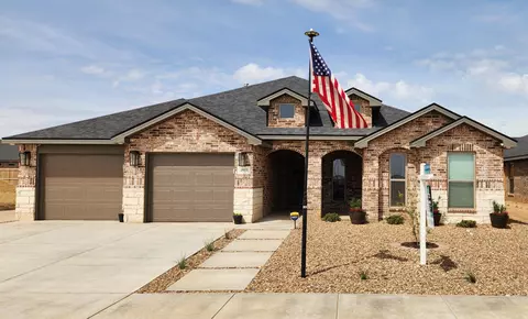 2915 Tractor Ave, Wolfforth, TX 79382