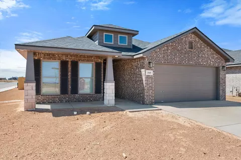 2421 Bryan Ave, Wolfforth, TX 79382