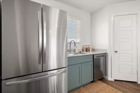 Kitchen - 5520 Smith St, Lubbock, TX 79416 photo 4 of 4