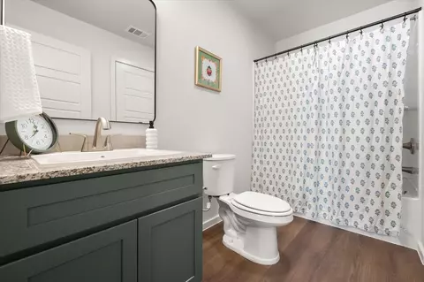 Bath - 5520 Smith St, Lubbock, TX 79416 photo 1 of 1