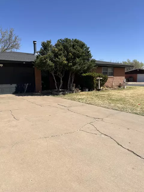 5402 7th St, Lubbock, TX 79416