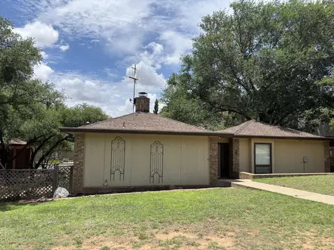 19 Foothill Dr, Ransom Canyon, TX 79366