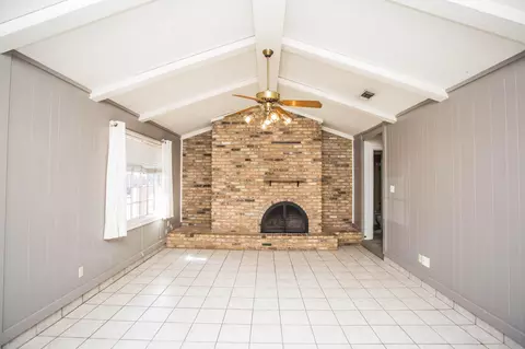 3408 70th Dr, Lubbock, TX 79413