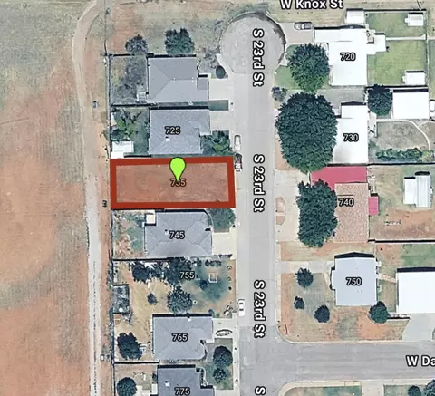 735 S 23rd St, Slaton, TX 79364