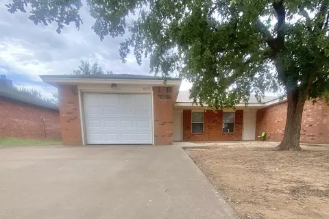 6320 7th St, Lubbock, TX 79416