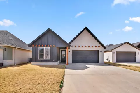 1019 N Grover Ave, Lubbock, TX 79416