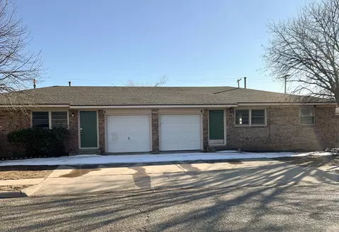 5607 43rd St, Lubbock, TX 79414