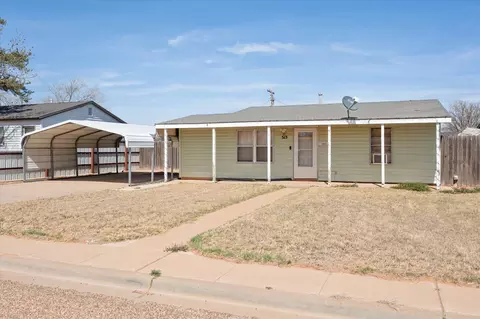 513 E Magnolia Ave, Brownfield, TX 79316