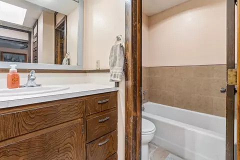 Bath - 3807 68th St, Lubbock, TX 79413 photo 3 of 5