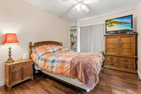 Bedroom - 3807 68th St, Lubbock, TX 79413 photo 4 of 4