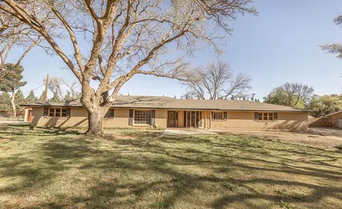 5206 70th St, Lubbock, TX 79424