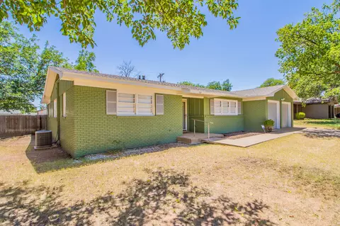 4409 27th St, Lubbock, TX 79410