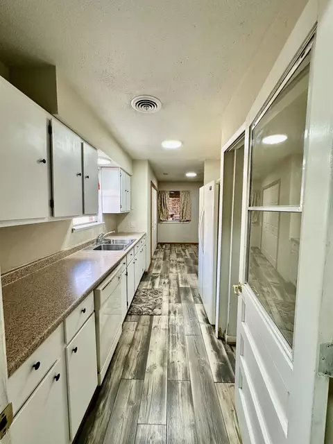 Kitchen - 408 Mohawk Dr, Post, TX 79356 photo 1 of 2