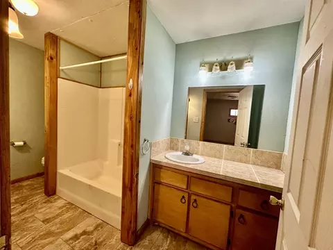 Bath - 408 Mohawk Dr, Post, TX 79356 photo 1 of 3