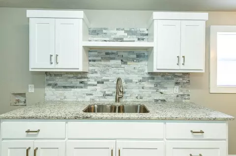 2723 66th St, Lubbock, TX 79413