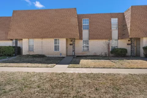 4725 48th St, Lubbock, TX 79414