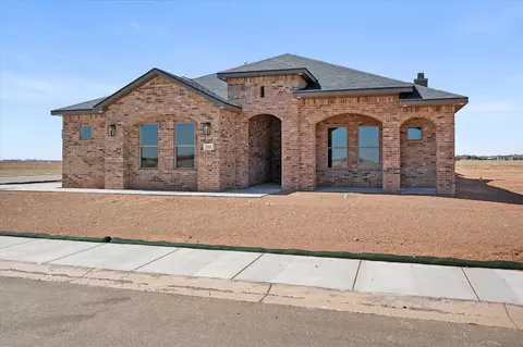 3213 Tractor Ave, Wolfforth, TX 79382